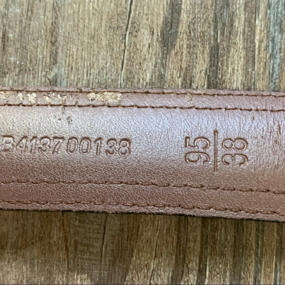 Fossil leather belt